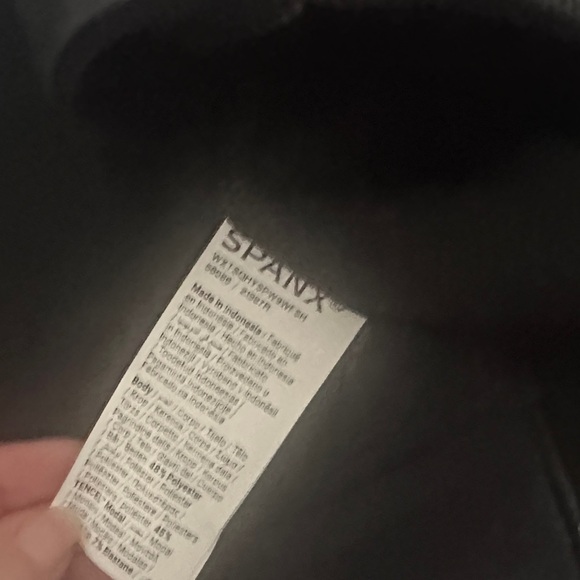 SPANX air essential Barrel pants Black High-Waist - Picture 3 of 4